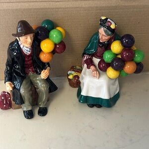 Royal Doulton Man & Woman “Old Balloon Seller” Porcelain Figuerines